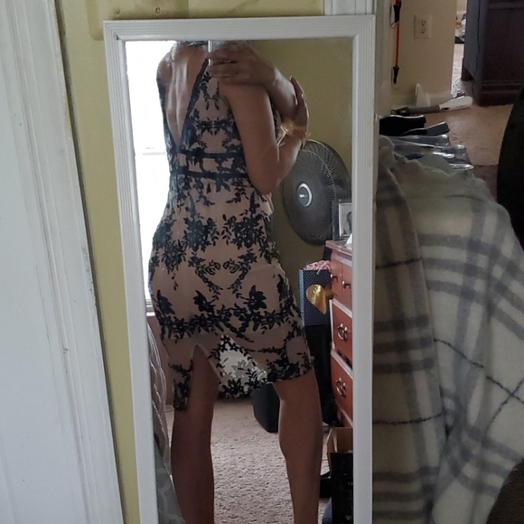 Bardot Lace Dress - Picture 3 of 5